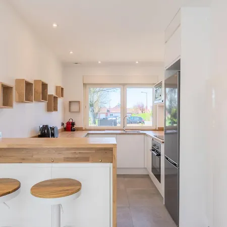 Bright And Renovated House For 8 People Parking 마르크앙 바롤